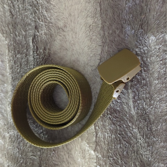 TSA approved men's belt. Up to 52" waist. - Picture 1 of 3